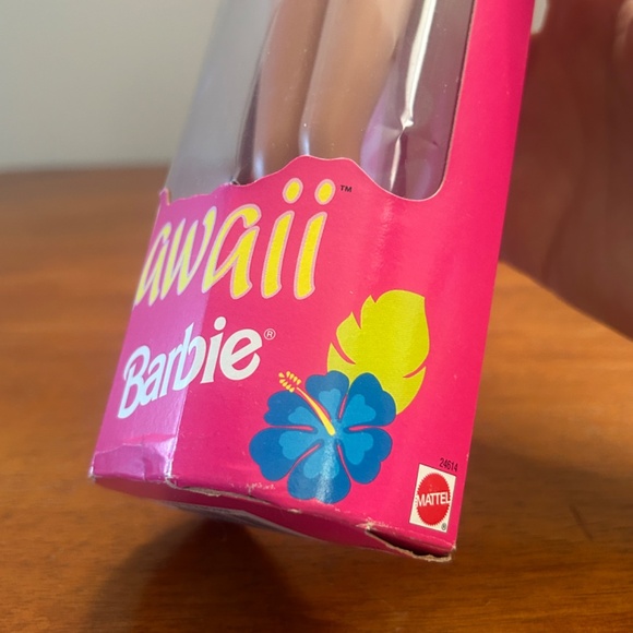 Hawaii Barbie 1999 - Picture 3 of 4